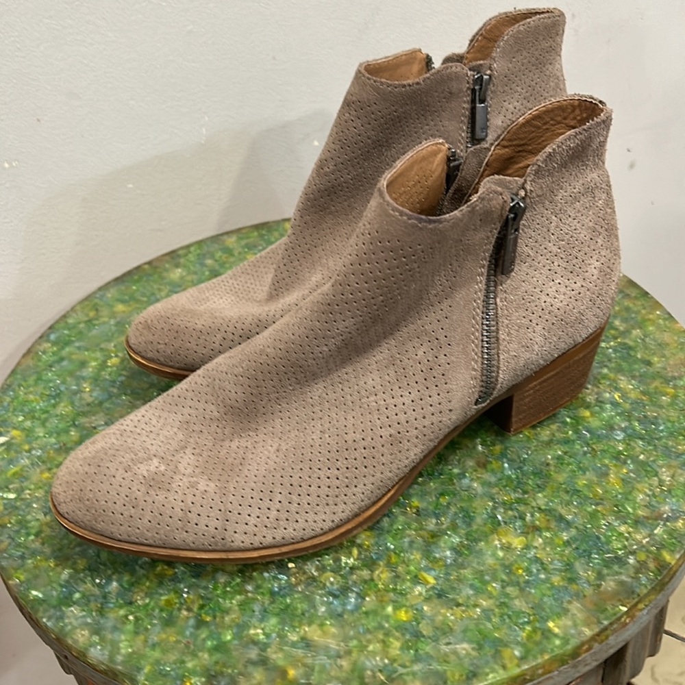 Lucky brand boots